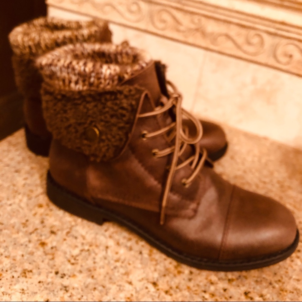 Cliffs Brown booties with sweater accent